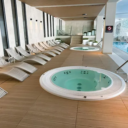 Lägenhet Polanki Aqua Z Garazem, Basen, Strefa Kołobrzeg