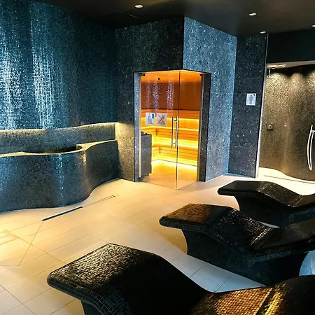 Polanki Aqua Z Garazem, Basen, Strefa